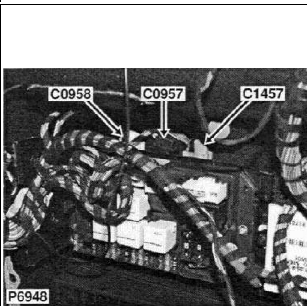 2006年路虎揽胜驻车辅助系统位置