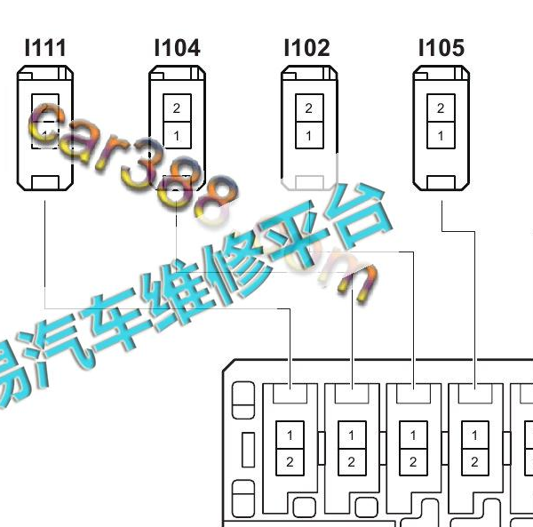 2013年凯美瑞插头位置