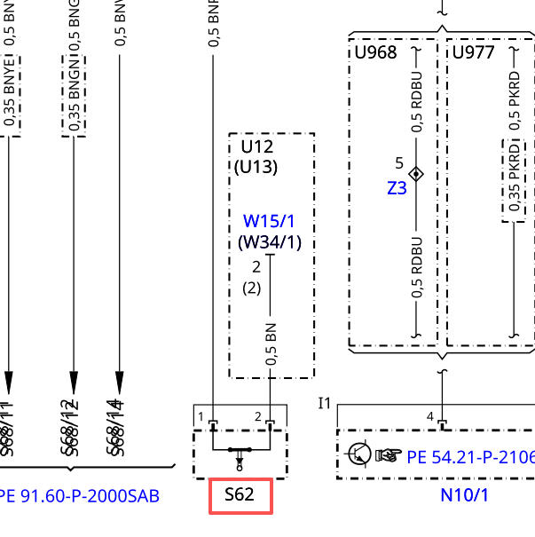2012年奔驰S300L发动机盖开关电路图