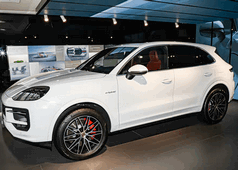 Porsche(保时捷)-Cayenne S Hybrid(卡宴S混动)